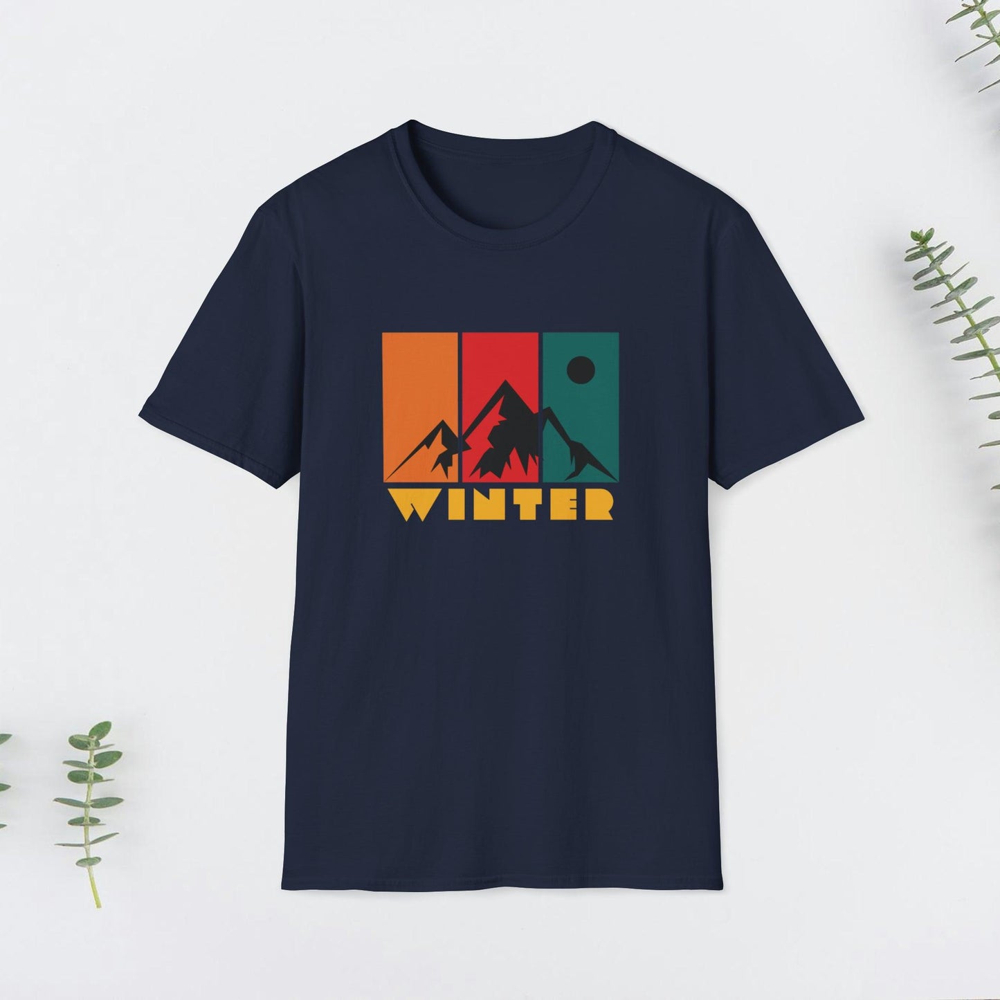 Unisex T-Shirt 'Mountain Winter Retro Design' ๐๏ธโ๏ธ โ Outdoor - Style, Softstyle, Komfortabel - T-Shirt | Jetzt bestellen bei PrintHub Horizon