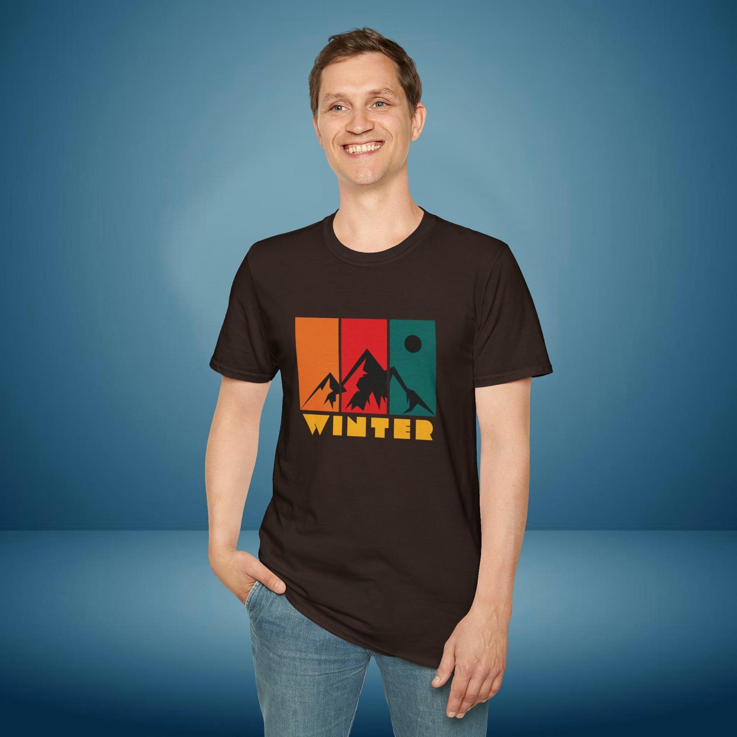 Unisex T-Shirt 'Mountain Winter Retro Design' ๐๏ธโ๏ธ โ Outdoor - Style, Softstyle, Komfortabel - T-Shirt | Jetzt bestellen bei PrintHub Horizon