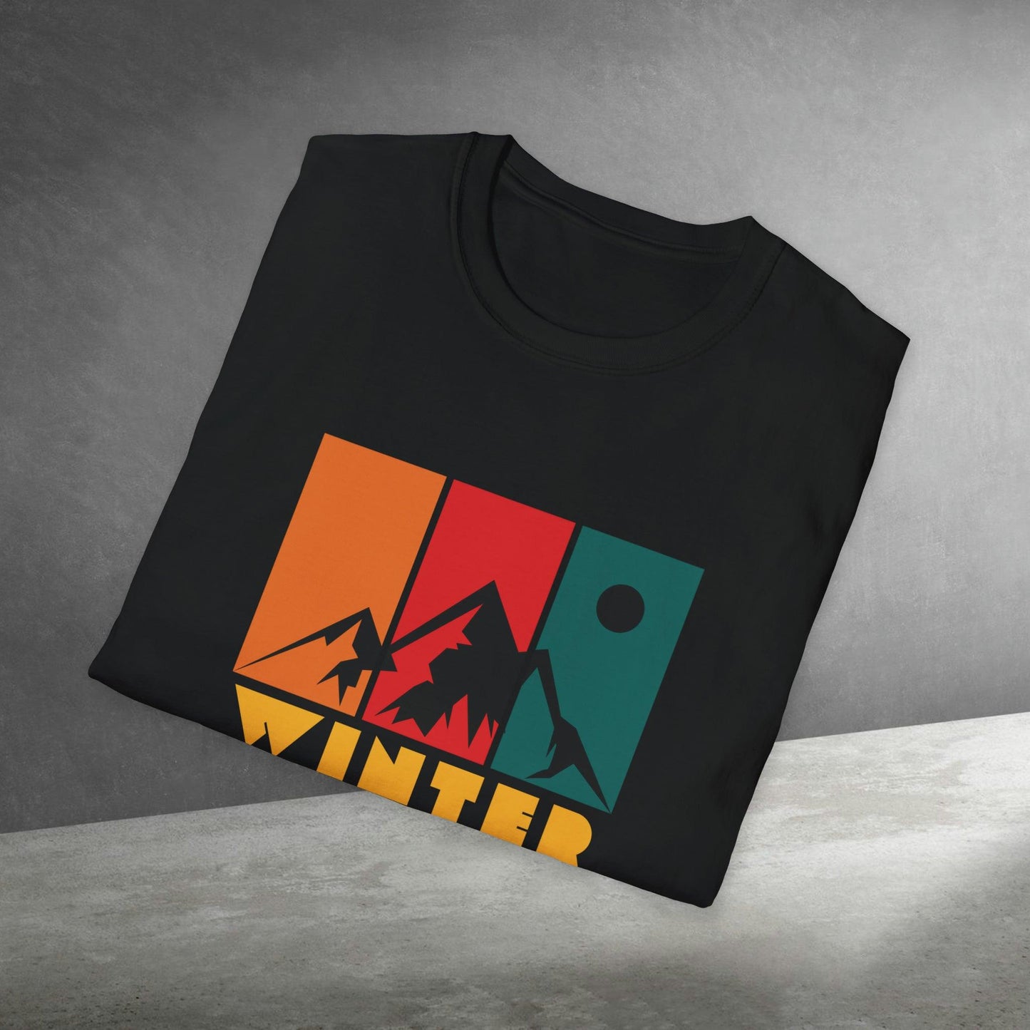 Unisex T-Shirt 'Mountain Winter Retro Design' ๐๏ธโ๏ธ โ Outdoor - Style, Softstyle, Komfortabel - T-Shirt | Jetzt bestellen bei PrintHub Horizon