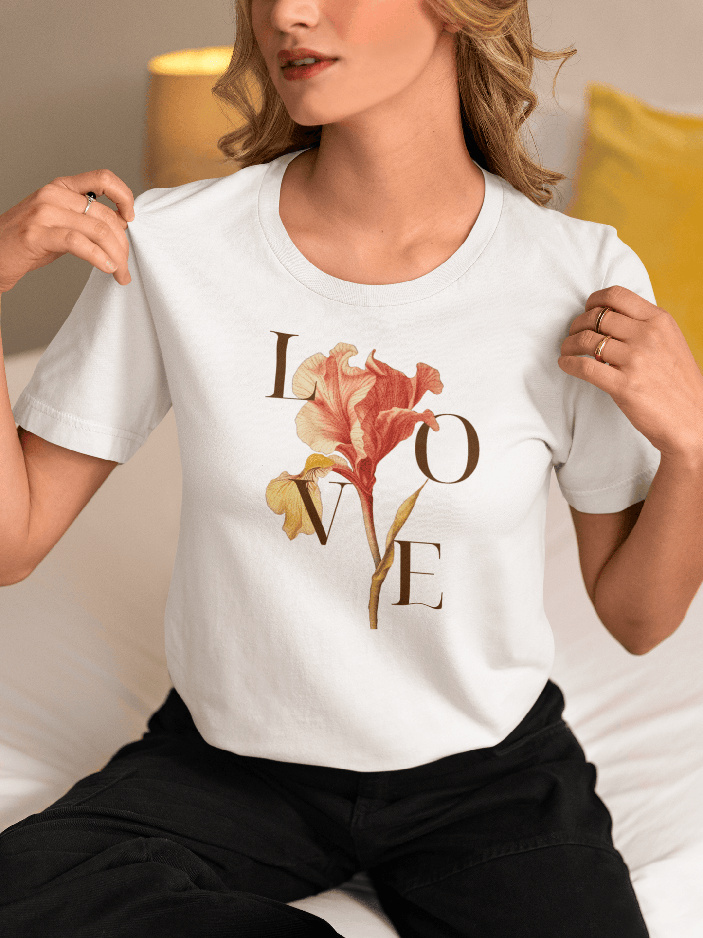 Love Rose Design Valentine Unisex Softstyle T-Shirt - PrintHub Horizon