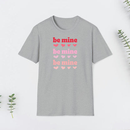 Unisex T-Shirt 'Be Mine Design' ❤️ – Valentinstag Geschenkidee, Softstyle, Komfortabel - T-Shirt | Jetzt bestellen bei PrintHub Horizon