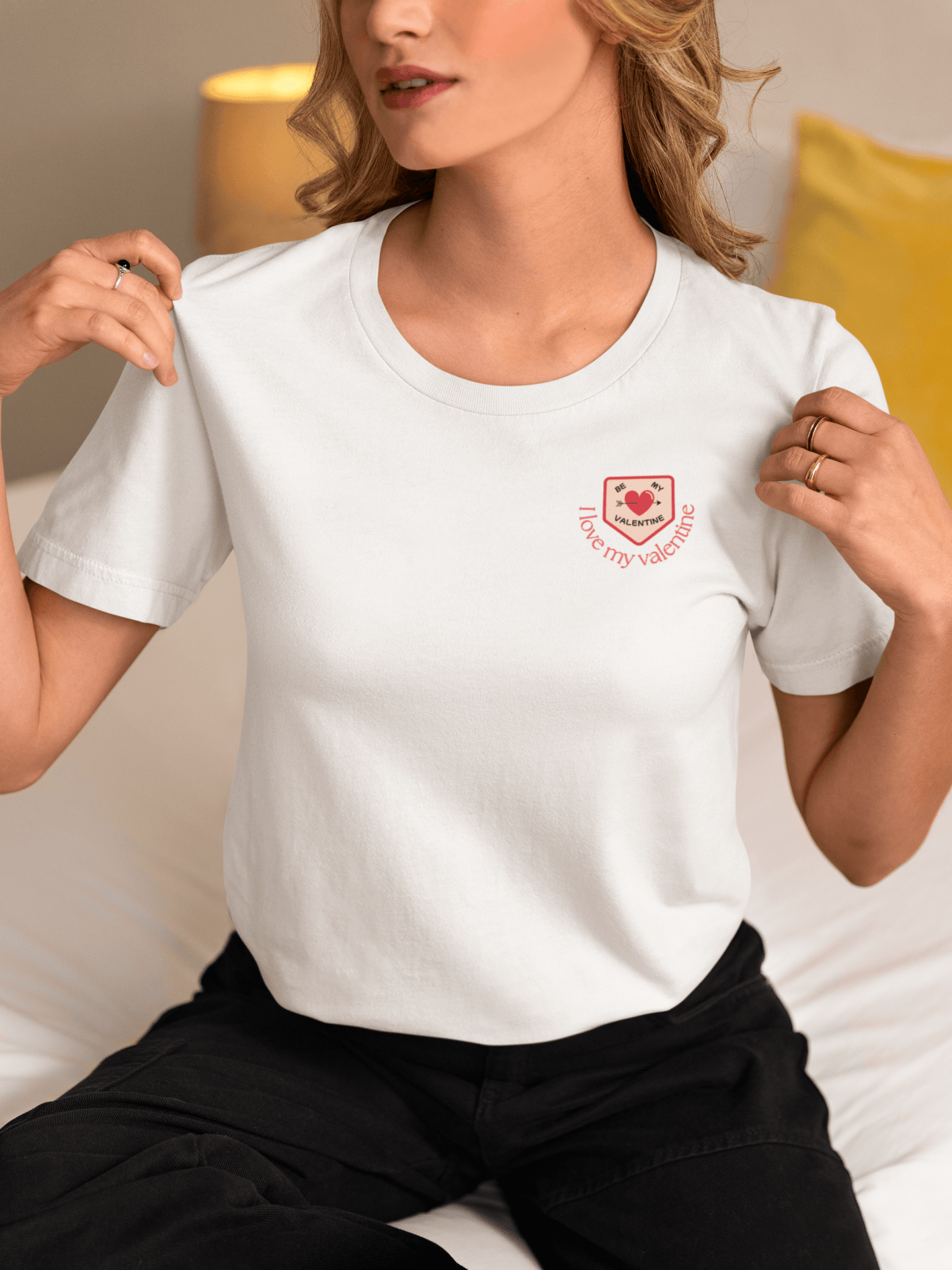 Unisex T-Shirt 'Be My Valentine Design' ❤️ – Valentinstag Geschenkidee, Softstyle, Komfortabel - T-Shirt | Jetzt bestellen bei PrintHub Horizon