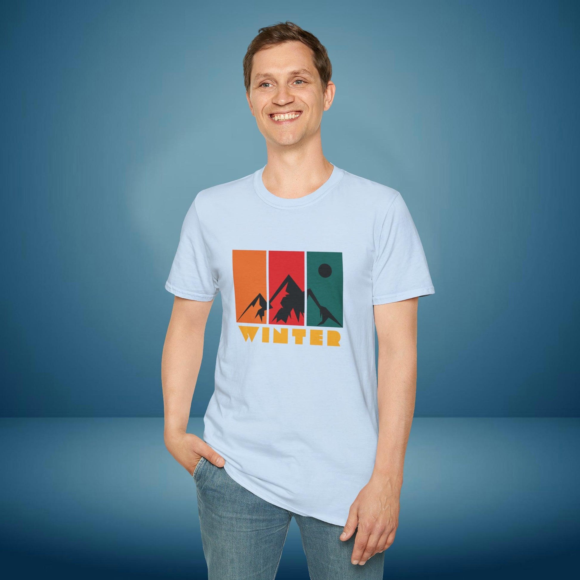 Unisex T-Shirt 'Mountain Winter Retro Design' 🏔️❄️ – Outdoor - Style, Softstyle, Komfortabel - T-Shirt | Jetzt bestellen bei PrintHub Horizon